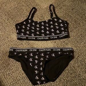 Calvin Klein Bralette & Panty Set
